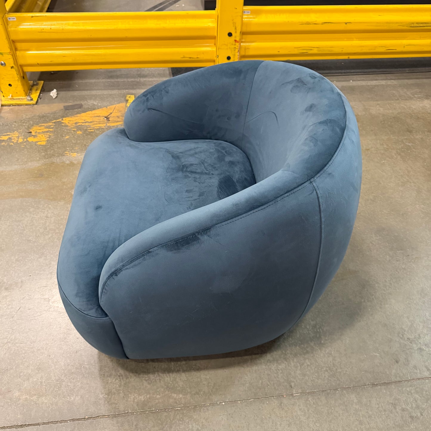 Isla Lounge Chair - Velvet: Indigo